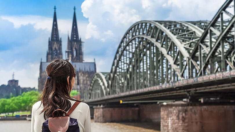 Wer Köln besuchen möchte, muss sich nach den Vorschriften des Bundeslandes Nordrhein-Westfalen richten