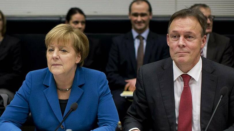 Thomas Oppermann an der Seite von Bundeskanzlerin Angela Merkel