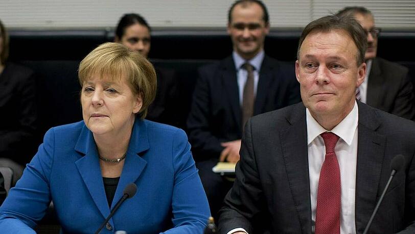Thomas Oppermann an der Seite von Bundeskanzlerin Angela Merkel Thomas Oppermann an der Seite von Bundeskanzlerin Angela Merkel