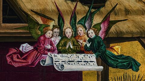 In Wirklichkeit winzig, hier ganz groß: die Engelsgruppe aus der Anbetungsszene vom ehemaligen Hochaltar der Margarethenkirche in Albeins, entstanden um 1465/70.