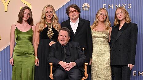 Famili&auml;re Unterst&uuml;tzung: Michael J. Fox erschien zu der Emmy-Verleihung mit seiner Ehefrau Tracy Pollan und den vier Kindern.