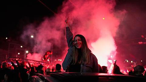 Die Freude vieler Serben &uuml;ber den Machtwechsel in Belgrad ist riesengro&szlig;.