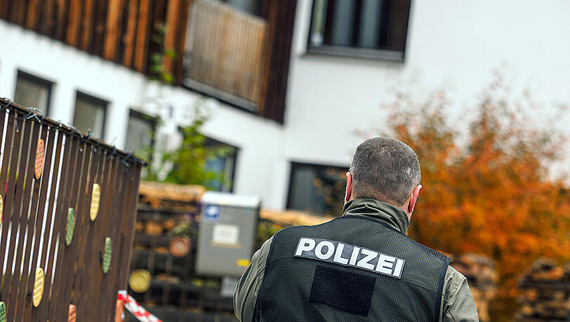 Der "Reichsbürger" verletzte mehrere Polizisten, einer von ihnen starb am Abend im Krankenhaus.