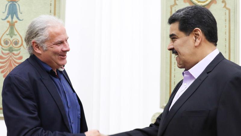 Andrej Hunko (L) zusammen mit Nicolas Maduro in Caracas. Andrej Hunko (L) zusammen mit Nicolas Maduro in Caracas.