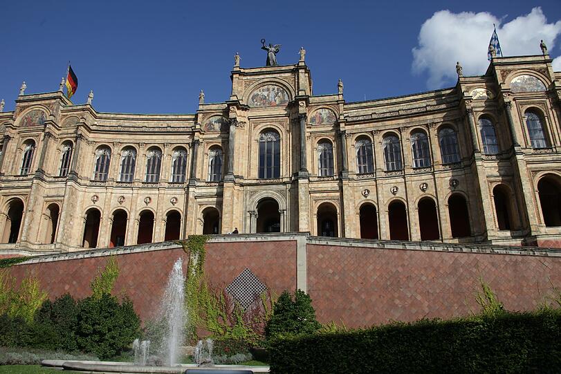 Früher war das Maximilianeum ein Symbol für Wissenschaft und Wirtschaft.