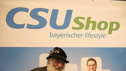 Alles nur Klischee oder sieht so ein CSU-Wähler aus? Der Rest der Bundesrepublik reibt sich jedoch ob des Wahlausgangs von Sonntag die Augen.