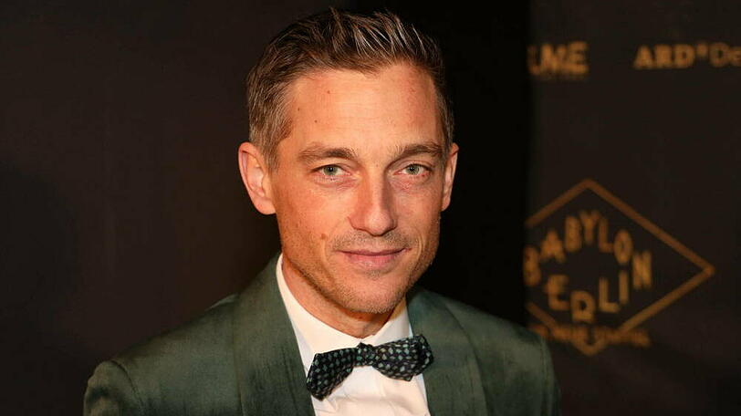 "Babylon Berlin"-Star Volker Bruch hat die Aktion "Los für Lesbos" initiiert.