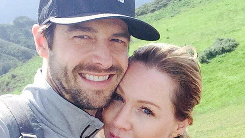 Ähnlich glücklich dürften Jennie Garth und Dave Abrams auch auf ihrer Hochzeit ausgesehen haben Ähnlich glücklich dürften Jennie Garth und Dave Abrams auch auf ihrer Hochzeit ausgesehen haben