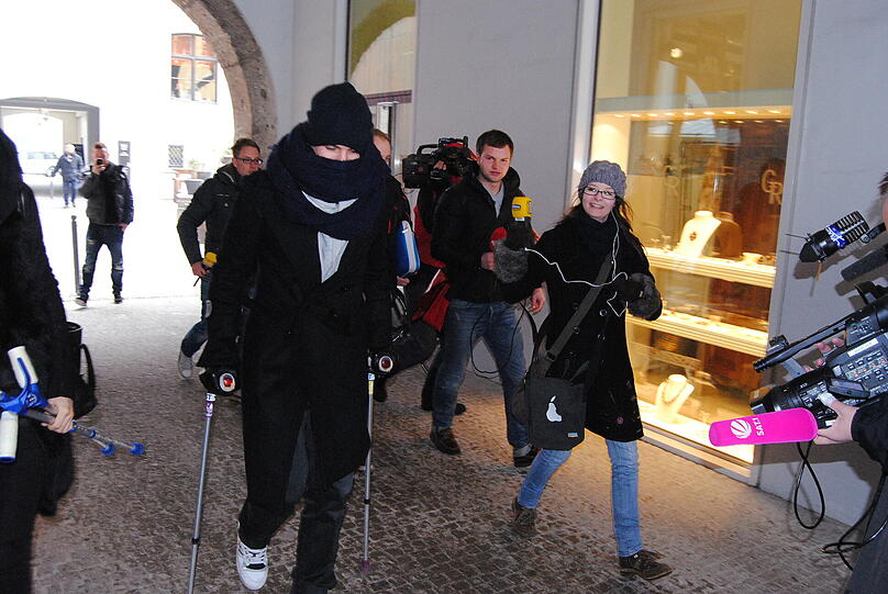 ...in Begleitung von Schweinsteiger-Freundin Sarah Brandner.