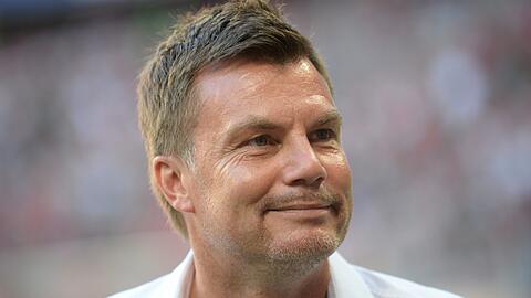 Thomas Helmer: Der 54-jährige Ex-Bayern-Star verfolgt das Geschehen an der Säbener Straße genau.