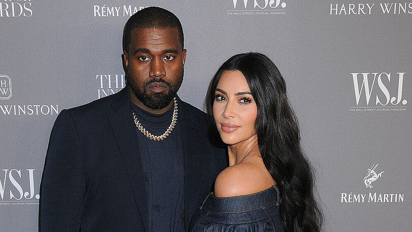Kanye West und Kim Kardashian sind seit 2014 verheiratet. Kanye West und Kim Kardashian sind seit 2014 verheiratet.