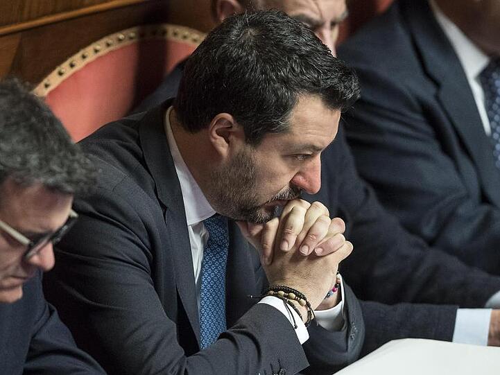 Bei dem Prozess soll es darum gehen, dass Salvini als Minister 131 Migranten auf einem Schiff der Küstenwache ausharren ließ.