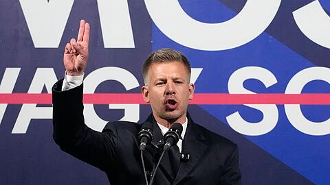 Herausforderer Peter Magyar verspricht einen Neuanfang nach vergeudeten Jahrzehnten.