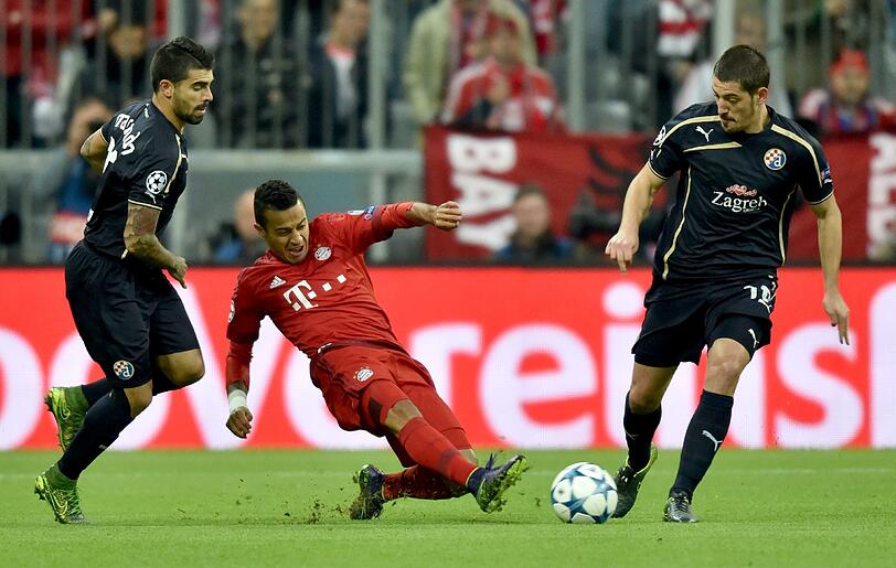 THIAGO, NOTE 1: Zuletzt nicht in Topform, diesmal elegant und dominant wie zu besten Zeiten. Bereitete die ersten beiden Tore vor, noch genialer war sein Pass zu Lewandowskis 5:0. Eine Augenweide.