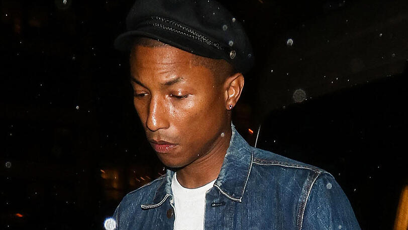 Pharrell Williams glaubt, dass "G-Star" die bestimmende Jeansmarke des 21. Jahrhunderts wird. Pharrell Williams glaubt, dass "G-Star" die bestimmende Jeansmarke des 21. Jahrhunderts wird.
