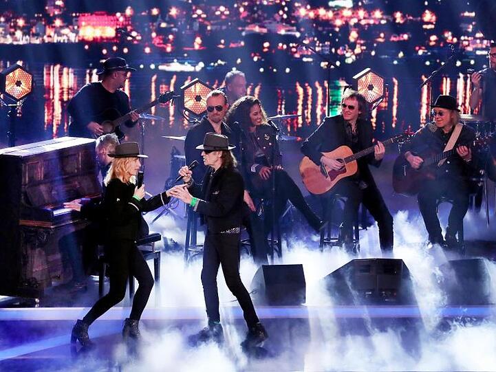 Udo Lindenberg rockt mit Maria Furtwängler die Bühne.