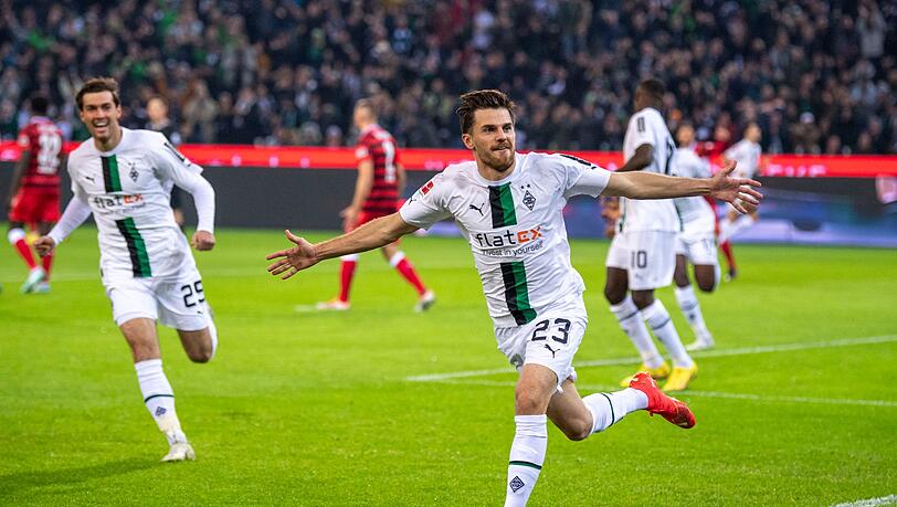 Jonas Hofmann brachte Gladbach gegen Stuttgart früh in Führung. Jonas Hofmann brachte Gladbach gegen Stuttgart früh in Führung.