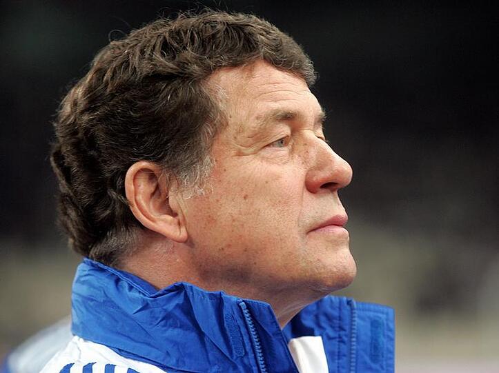 Otto Rehhagel ist der Coach der griechischen Nationalmannschaft.