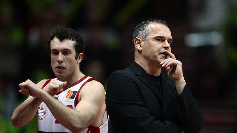 Spielen sie in der kommenden Saison in der Rudi-Sedlmayer-Halle? Bastian Doreth und Trainer Dirk Bauermann. Spielen sie in der kommenden Saison in der Rudi-Sedlmayer-Halle? Bastian Doreth und Trainer Dirk Bauermann.