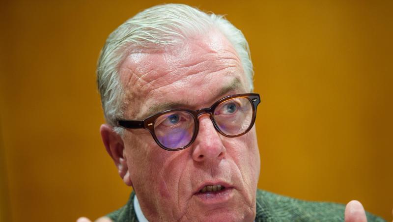 Klaus Reinhardt, Präsident der Bundesärztekammer und Facharzt für Allgemeinmedizin, unterhält sich in einem Besprechungsraum im Hauptsitz der Bundesärztekammer in Berlin. Klaus Reinhardt, Präsident der Bundesärztekammer und Facharzt für Allgemeinmedizin, unterhält sich in einem Besprechungsraum im Hauptsitz der Bundesärztekammer in Berlin.