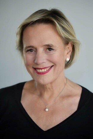 Christine Rothe - Gesamtherstellungsleiterin und Geschäftsführerin der Constantin Filmproduktion und TV. Christine Rothe - Gesamtherstellungsleiterin und Geschäftsführerin der Constantin Filmproduktion und TV.