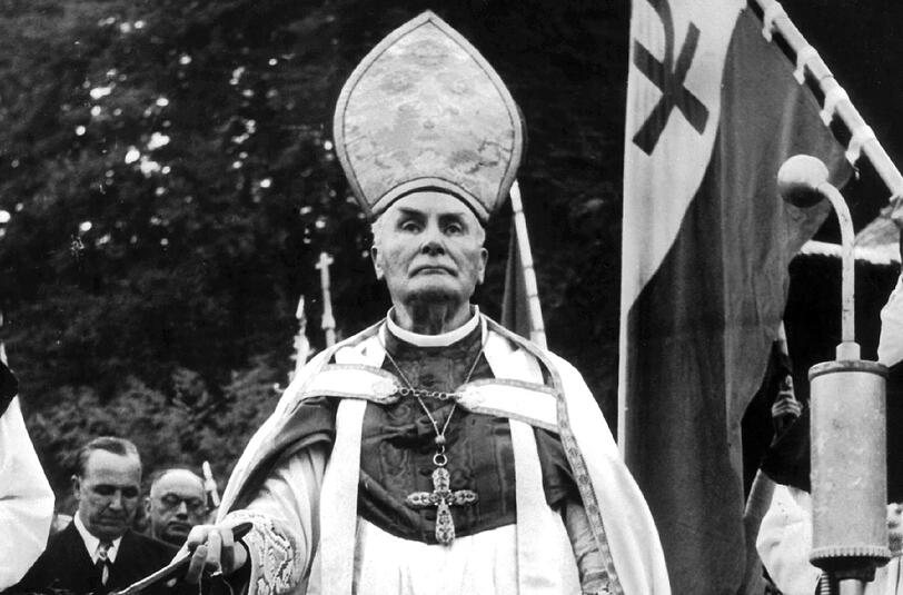 Undatierte Aufnahme von Kardinal Michael von Faulhaber. Die katholische Kirche in Deutschland will Hunderte Dokumente veröffentlichen, die ein neues Licht auf ihre Rolle in der NS-Zeit werfen.
