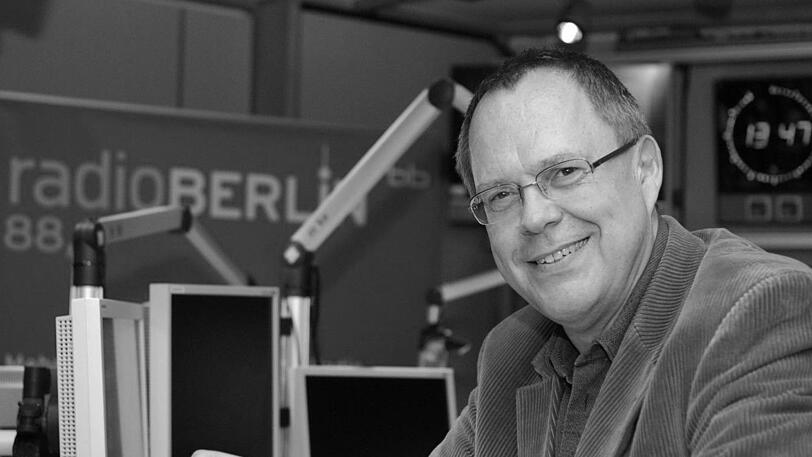 Jürgen Jürgens (65): Der langjährige Musikchef und rbb-Moderator starb am 21. Mai nach schwerer Krankheit.