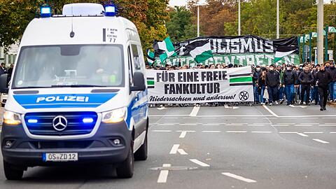 Fans demonstrieren immer wieder für ihre Leidenschaft. Beim Sicherheitsgipfel sind sie nicht dabei.