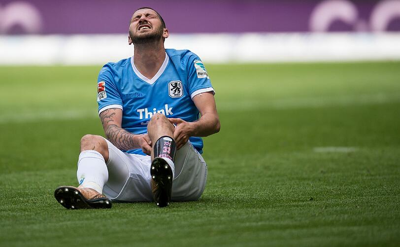 Verletzte sich beim 1:0-Sieg gegen Braunschweig am Knie: 1860-Stürmer Sascha Mölders.