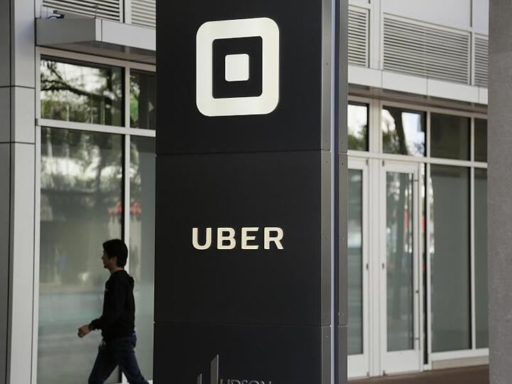 Nach Informationen des Finanzdienstes Bloomberg strebt Uber einen Erlös von rund zehn Milliarden Dollar an.