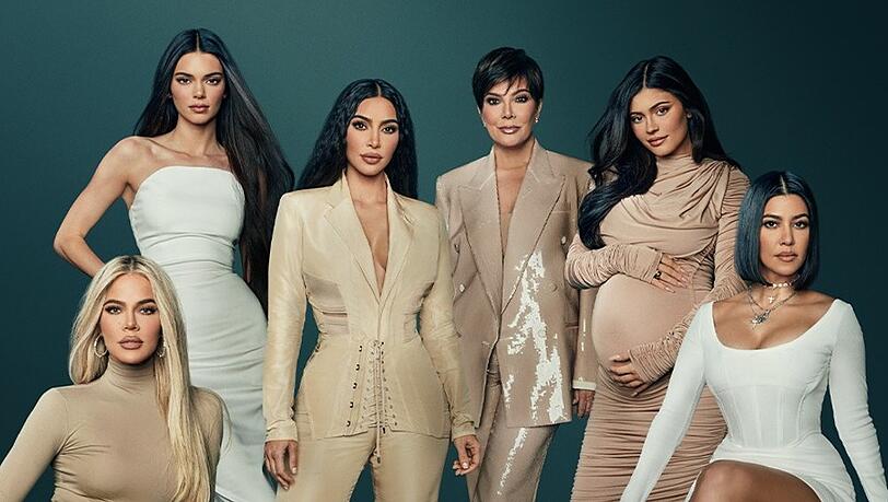 Khloé, Kendall, Kim, Kris, Kylie und Kourtney (v.l.n.r.) kehren mit einer neuen Reality-Show zurück.