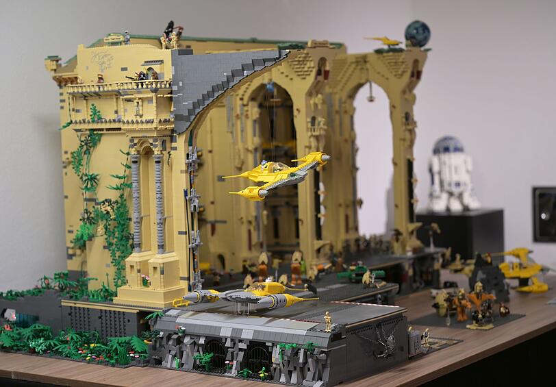 Dieses "Star-Wars"-Set steht schon aufgebaut im Showroom - fünf Jahre Bauzeit. Dieses "Star-Wars"-Set steht schon aufgebaut im Showroom - fünf Jahre Bauzeit.