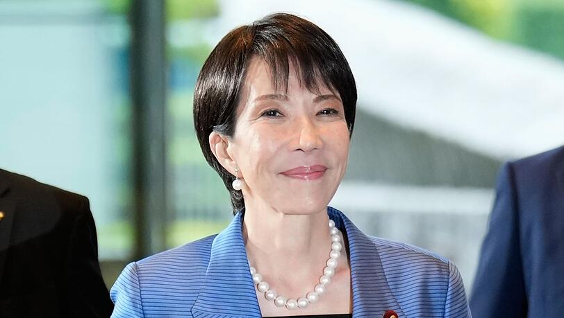 Mit der national-konservativen Sanae Takaichi übernimmt in Japan erstmals eine Frau das Amt des Regierungschefs. Mit der national-konservativen Sanae Takaichi übernimmt in Japan erstmals eine Frau das Amt des Regierungschefs.