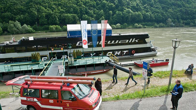 Das Partyschiff "Catwalk" kommt aus Bayern. Daniel Sch. war an Bord und wird vermisst. Das Partyschiff "Catwalk" kommt aus Bayern. Daniel Sch. war an Bord und wird vermisst.