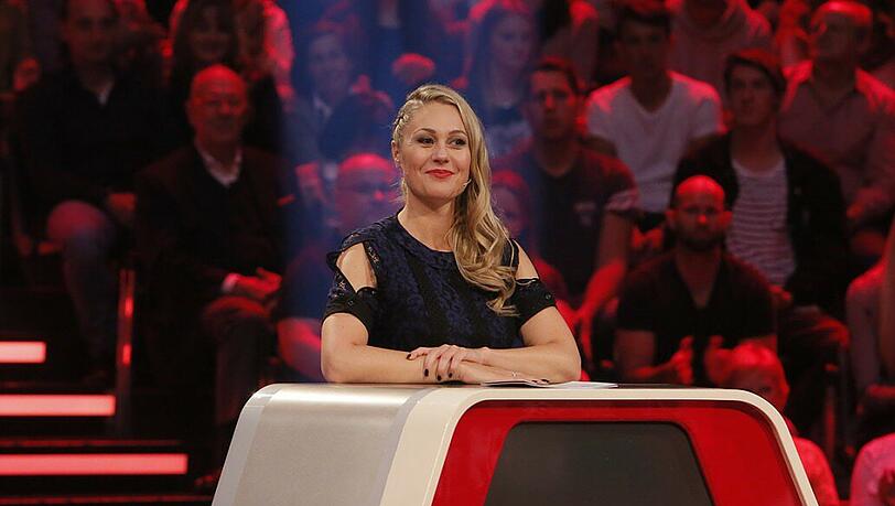 Ruth Moschner moderiert die Sendung "So tickt der Mensch" (immer freitags, ab 17. Februar, 20.15 Uhr, SAT.1) und lässt ihre Gäste unterhaltsame und interessante Experimente durchführen.