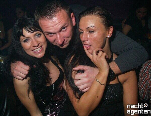 "Big Bill Bar" im Ruby (Freitag 11.11.2011). Mehr Fotos von dieser Party sehen Sie unter: