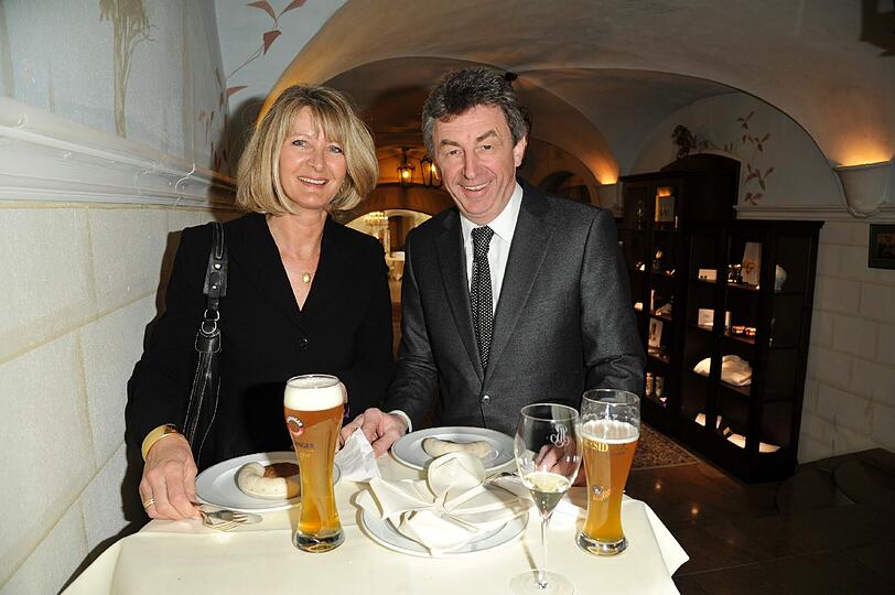 Die Traumhochzeit von Star-Koch Winkler und seiner Denise - sehen Sie hier die wunderschönen Bilder aus dem zugeschneiten Aschau.