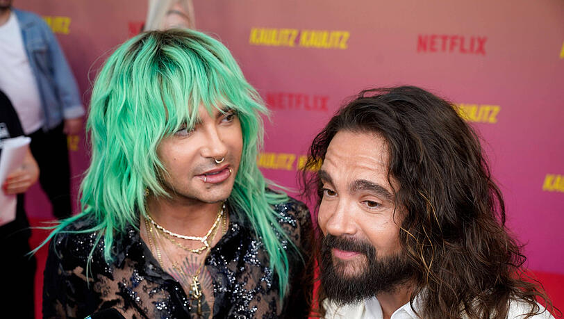 Bill Kaulitz (li.) lernt gerne Männer über das Internet kennen. Sein Bruder Tom schmunzelt über diese Vorgehensweise. Bill Kaulitz (li.) lernt gerne Männer über das Internet kennen. Sein Bruder Tom schmunzelt über diese Vorgehensweise.