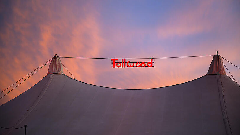 Gro&szlig;e Gef&uuml;hle unterm Zeltdach: Der Konzertsommer in der Tollwood Musik-Arena.