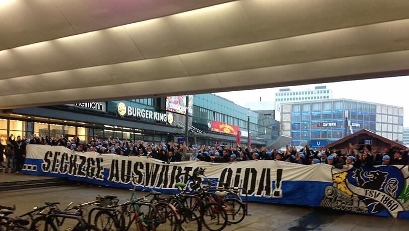 Löwen-Fans in Berlin - Die Bilder Löwen-Fans in Berlin - Die Bilder
