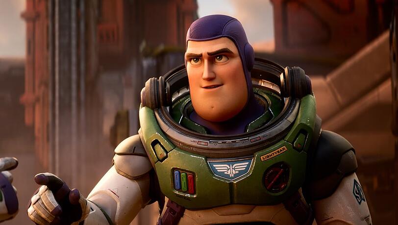 Tom Wlaschiha spricht in der deutschen Version Buzz Lightyear.