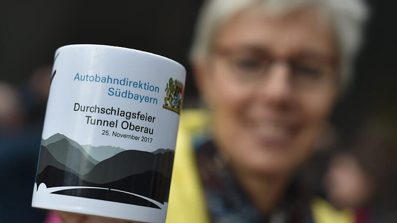 Besuchstag in der Tunnelröhre bei Oberau im Landkreis Garmisch-Partenkirchen. Die Bilder.