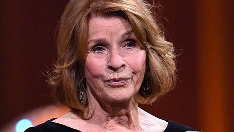 Senta Berger hat die Premiere zu ihrem neuen Film "Ach, diese L&uuml;cke, diese entsetzliche L&uuml;cke" gefehlt