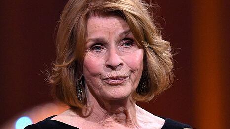 Senta Berger hat die Premiere zu ihrem neuen Film "Ach, diese L&uuml;cke, diese entsetzliche L&uuml;cke" gefehlt
