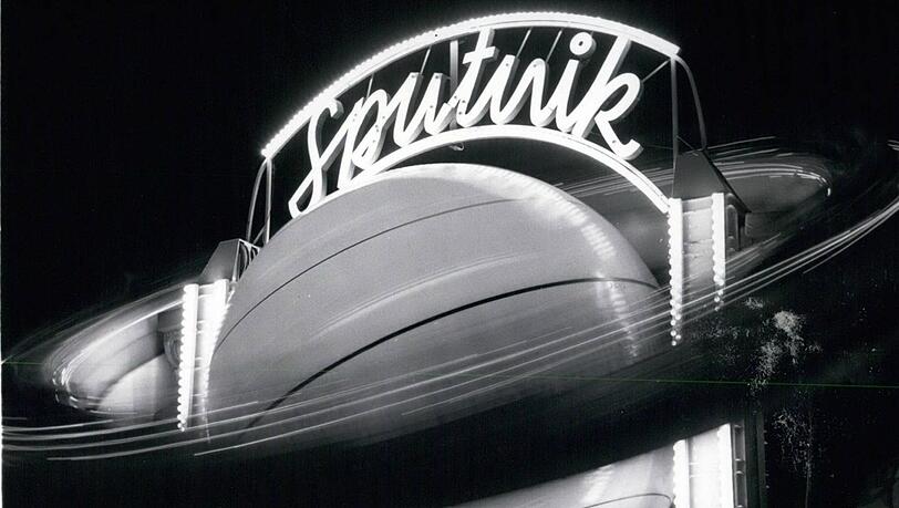 1958: Wenn man so will der Vorläufer vom "Apollo" - der "Sputnik". Ein Jahr nach dem Sputnik-Schock im Oktober 1957 stand er auf der Wiesn.