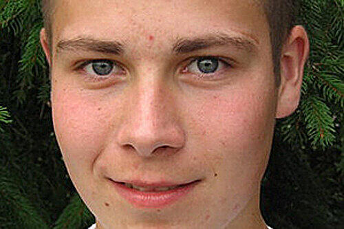 Auf dem Fußballplatz niedergestreckt: Schiedsrichter Tim Erdt.