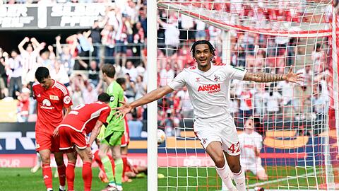 Kölns Damion Downs jubelt: Gegen Union Berlin gab es dank seines Treffers drei Punkte.