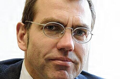 Stadtkämmerer Harald Riedel ist &bdquo;gedämpft optimistisch&ldquo;.