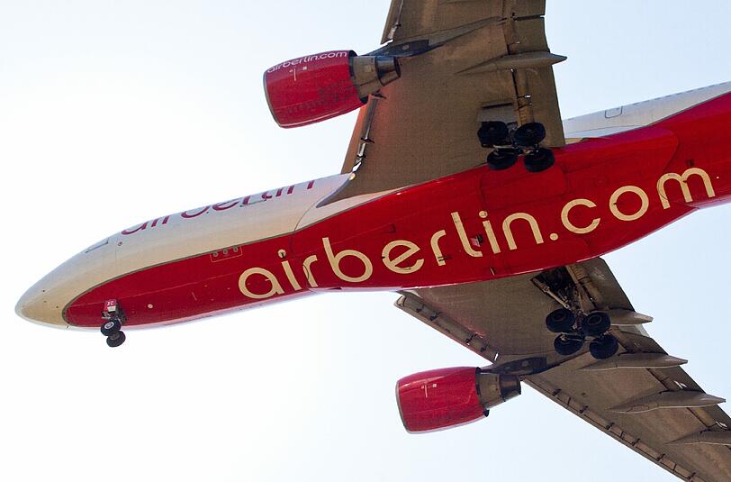 Als das Flugzeug auf dem Weg nach Hamburg war, kam in München eine E-Mail mit einer Bombendrohung an.