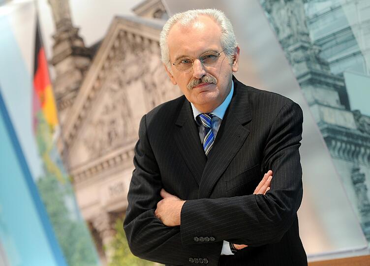Ulrich Deppendorf ist krank. Der 64-Jährige wird am Sonntag an den Sondersendungen zur Europa-Wahl nicht teilnehmen können, wie eine Sprecherin des Hauptstadtstudios sagte.